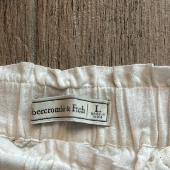 super cute size L white linen pants from Abercrombie and Fitch - Picture 2 of 3